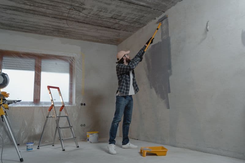 Pintura — Imprimación, plástica, interior y exterior.